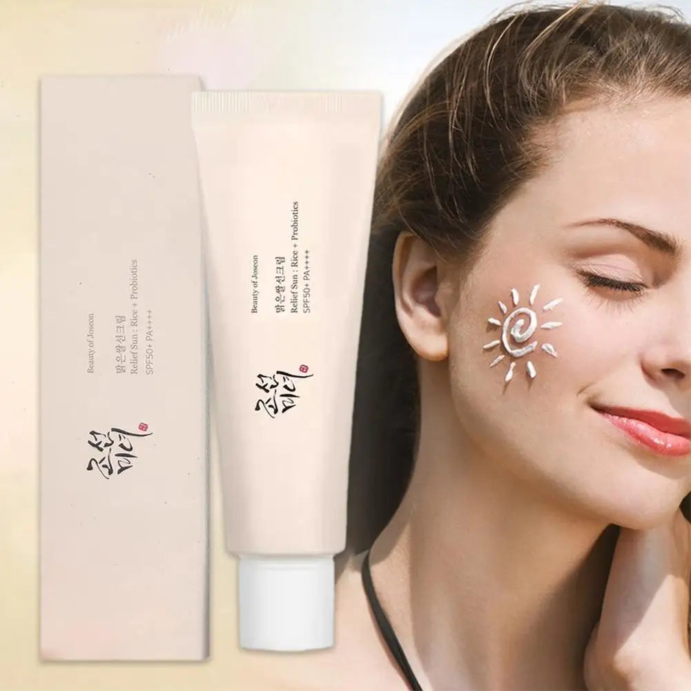 واقي شمس بالأرز والبروبيوتيك SPF50+ – حماية وترطيب يومي ☀️✨