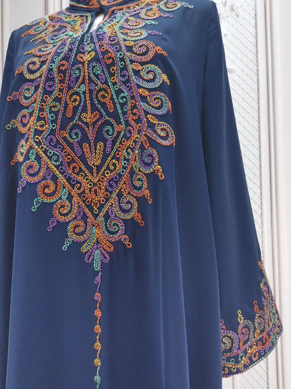 Uni Embroidery V-Neck Long Dress Dubai Arab Abaya For Muslim Woman Loose Moroccan Saudi Ethnic Jalabiya Fashion Robe 2026