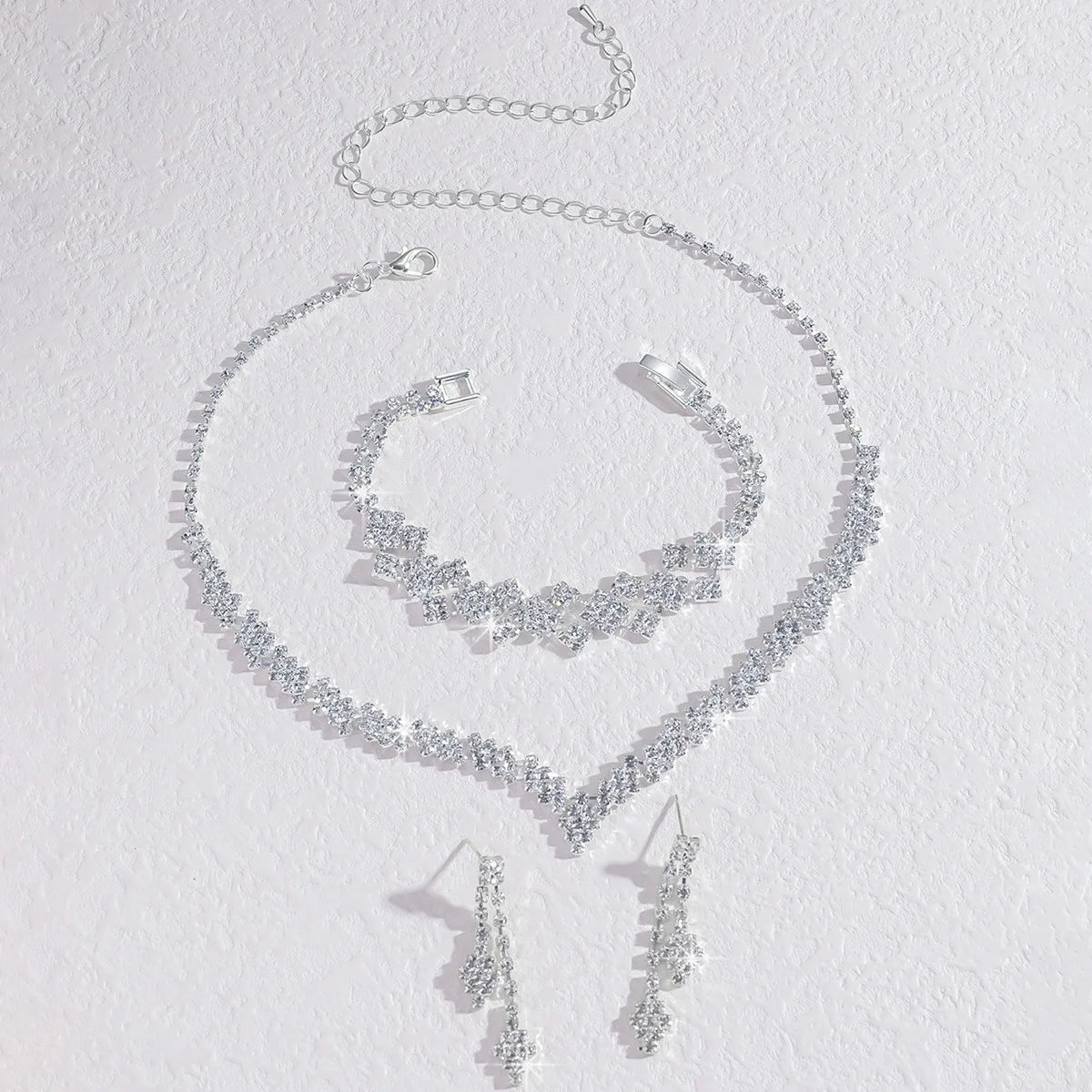 3Pcs/Set of Wedding Season Women's Claw Chain Series Earrings Necklaces Bracelets Jewelry Sets  Banquet and Holiday Jewerly Gift