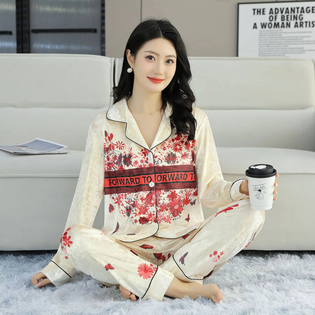 Elegant Women Pajamas 2-Piece Set long sleeved pants Print Velvet Pajamas Homewear Ladies Pajamas Women Sleepwear