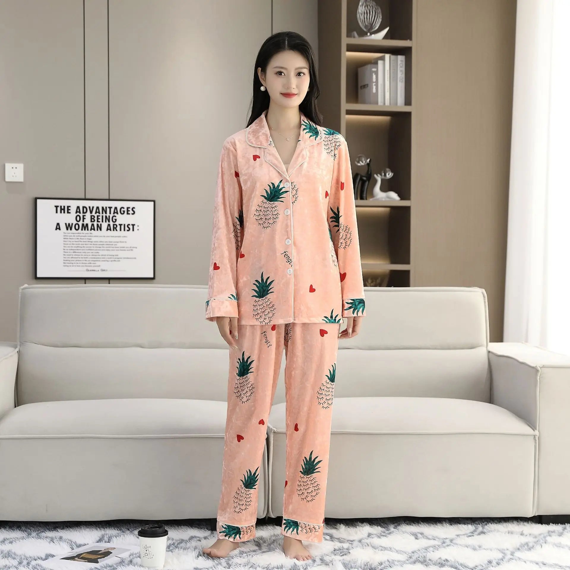 Elegant Women Pajamas 2-Piece Set long sleeved pants Print Velvet Pajamas Homewear Ladies Pajamas Women Sleepwear