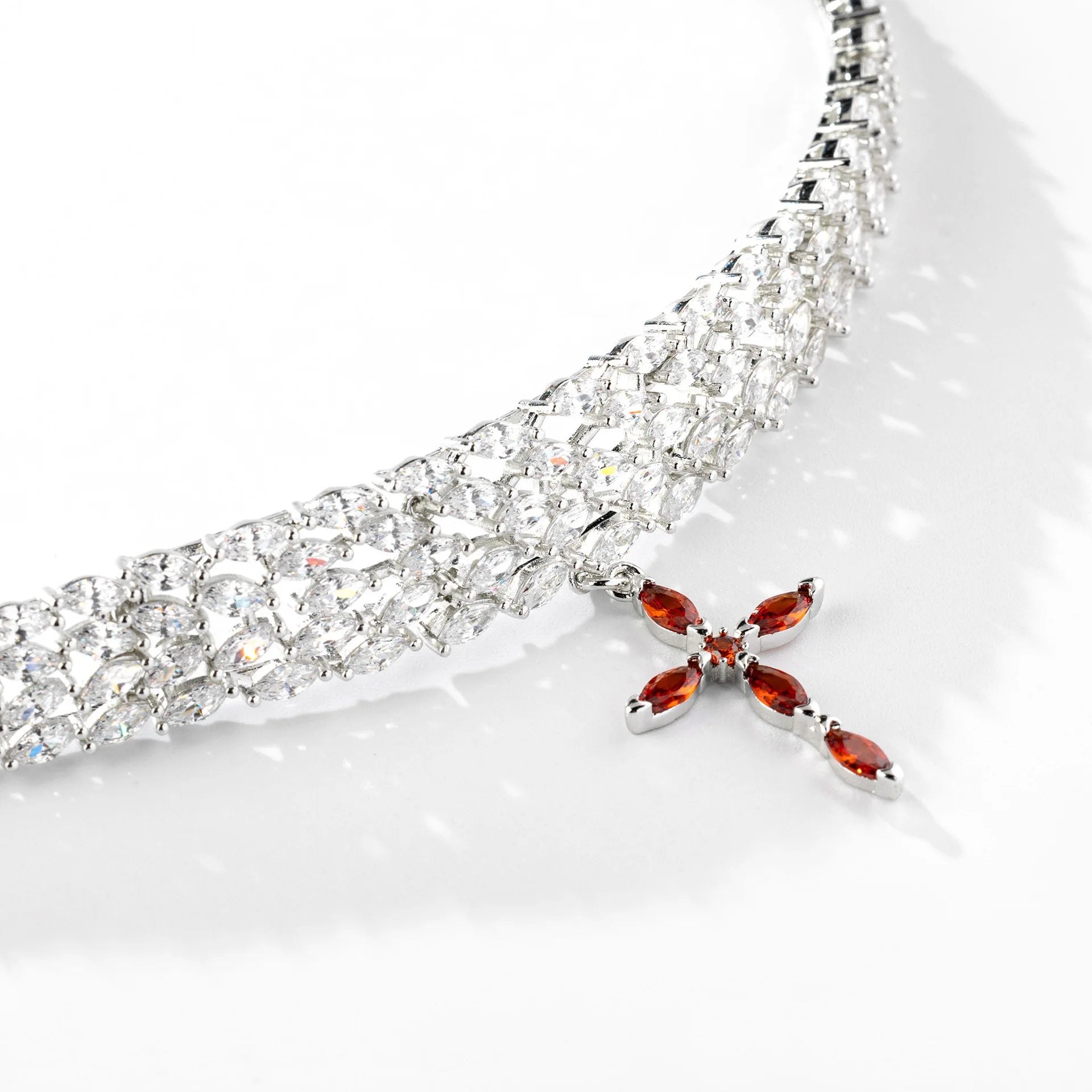 New Luxury Charm Pendant Necklace Everyday Fine Jewelry Unisex Costume Accessories Suitable for Wedding Holiday Party Gifts M983