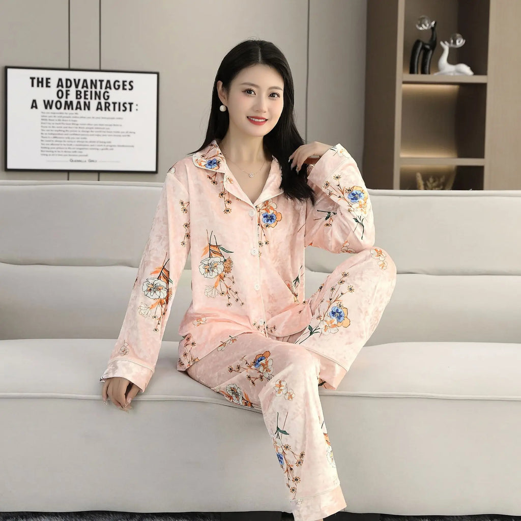 Elegant Women Pajamas 2-Piece Set long sleeved pants Print Velvet Pajamas Homewear Ladies Pajamas Women Sleepwear
