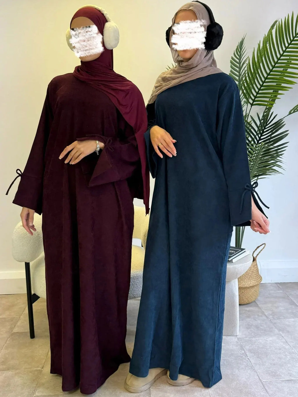 عباية  تجمع بين الأناقة والاحتشام بتصميم كعكة مميز مع حزام فاخر من القماش المدبوغ.